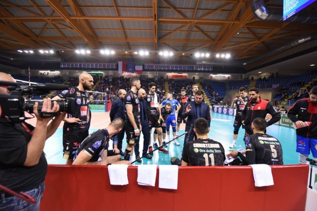 lube-volley-pge-skra-belchatow-17-650x434