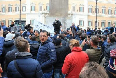 protesta_roma_bolkestein-4-400x267