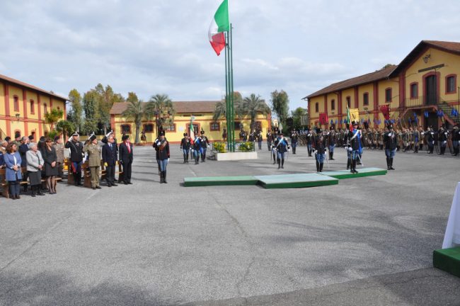 Mario-Pianesi-invitato-al-saluto-ai-militari-in-partenza-per-il-Libano-3-650x432