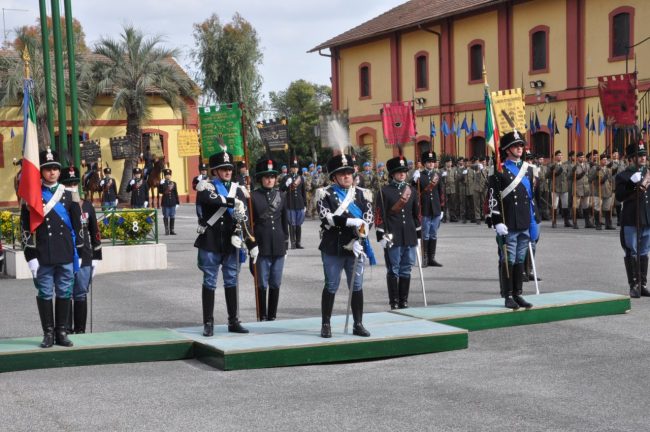 Mario-Pianesi-invitato-al-saluto-ai-militari-in-partenza-per-il-Libano-4-650x432