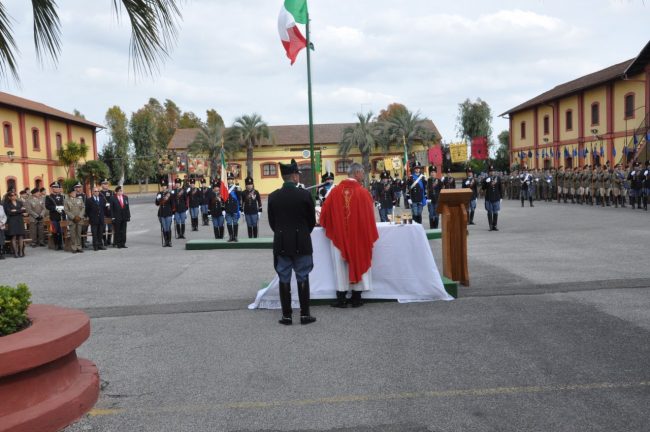 Mario-Pianesi-invitato-al-saluto-ai-militari-in-partenza-per-il-Libano-5-650x432