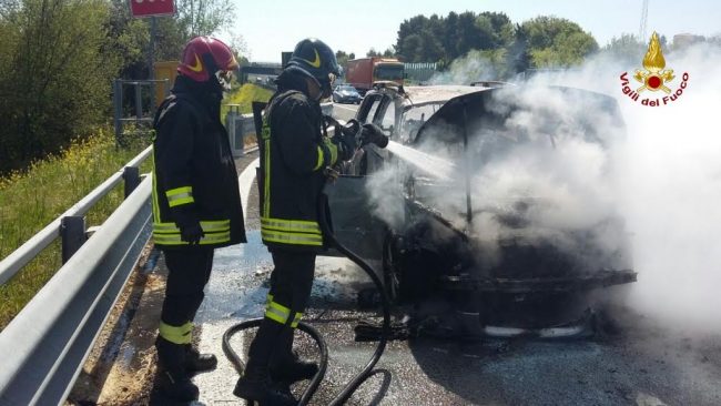 auto-a-fuoco-3-650x366