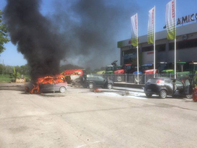 auto-a-fuoco-sforzacosta-2-650x488