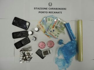 carabinieri-porto-recanati-1-325x244