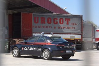 eurocot-incidente-sul-lavoro-via-ferrari-zona-industriale-auto-carabinieri-civitanova-3-325x217