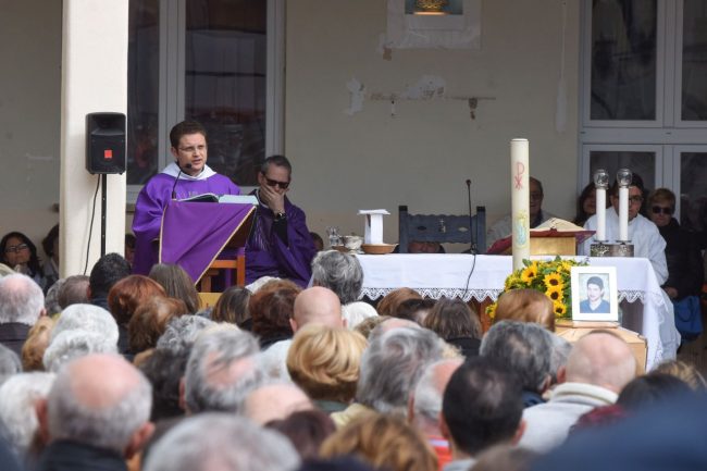 funerale-giacomo-zucchini-salesiani-porto-recanati-FDM-10-650x433
