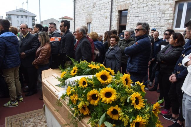 funerale-giacomo-zucchini-salesiani-porto-recanati-FDM-15-650x434