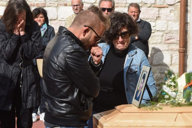 funerale-giacomo-zucchini-salesiani-porto-recanati-FDM-3-650x433