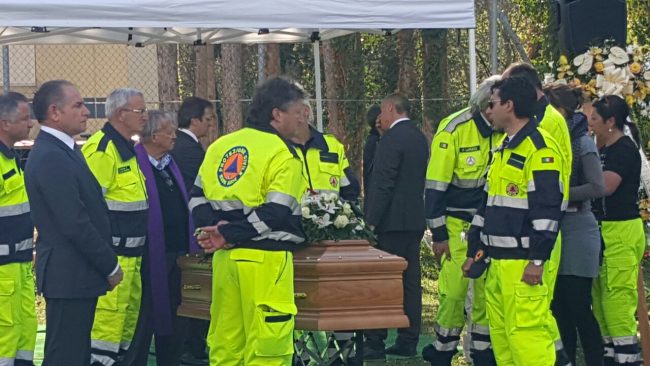 funerale-riccardo-milani-3-1-650x366