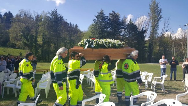funerale-riccardo-milani-5-1-650x366