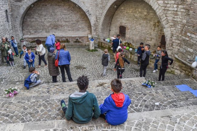 inaugurazione_abngolo_mammamella_luna_tozzi_esanatoglia_foto_ludovica_scatola-3-650x433