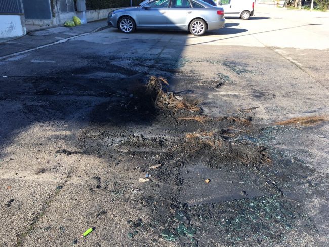 incendio-auto-via-loreto-montecosaro-2-650x488