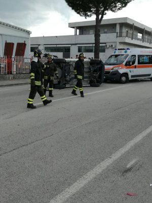 incidente-via-cristoforo-colombo-tolentino-6-300x400