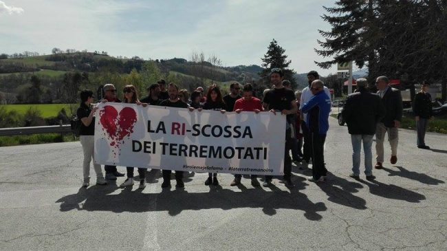 manif-blocco-Muccia