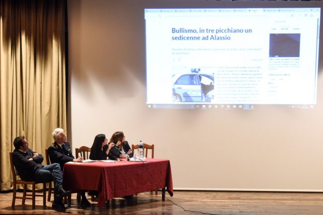 supereroi-complessi-incontro-bullismo-civitanova-FDM-7-650x434