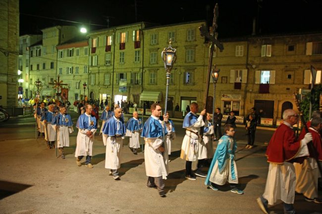 via_crucis_macerata_pasqua-7-650x433