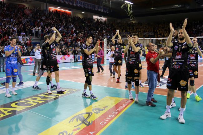 vittoria-lube-esultanza-tifosi_foto-LB-4-650x433
