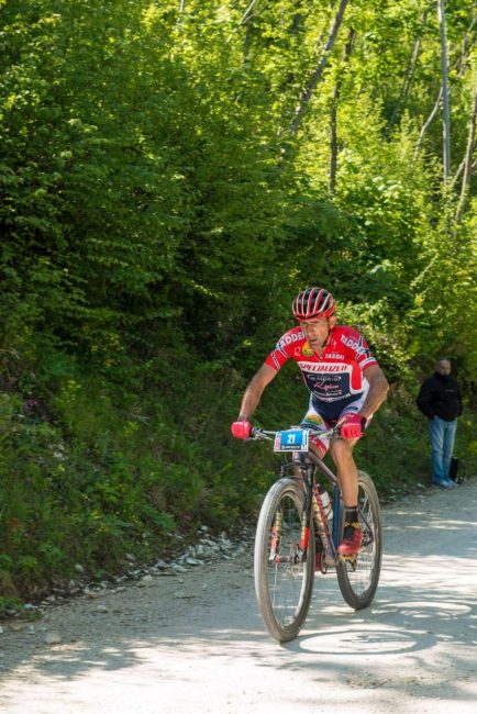 Casagrande-sulla-salita-che-porta-al-crossodromo