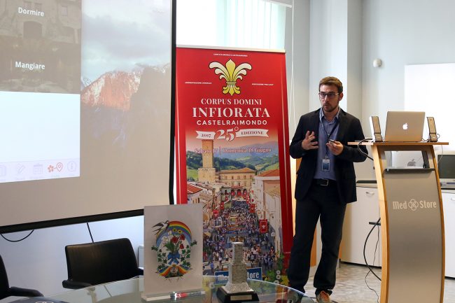 Conferenza-Infiorata-Castelraimondo-12-650x433