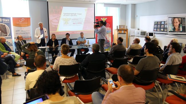 Conferenza-Infiorata-Castelraimondo-4-650x365