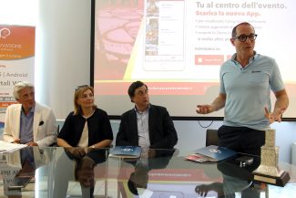 Conferenza-Infiorata-Castelraimondo-5-325x217