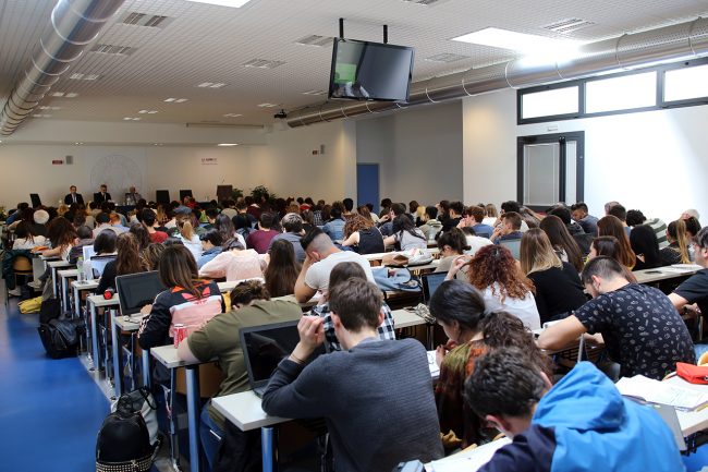 Convegno-Unimc_foto-LB-1-650x433