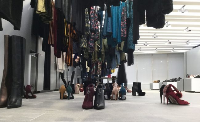 Fornarina_Showroom-HongKong_2-650x398
