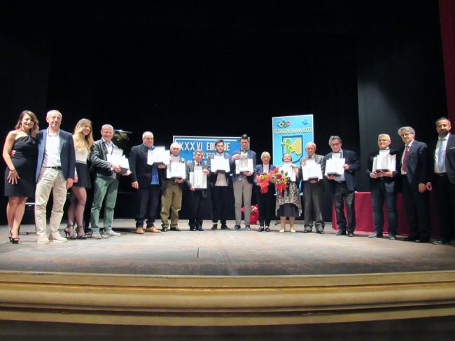 Gruppo-vincitori-Premio-Marche