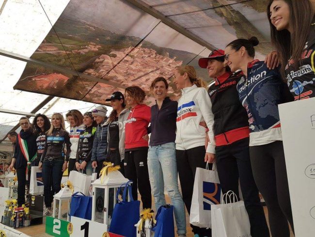Premiazione-categoria-Master-Woman-2-650x488