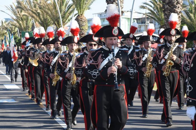 cerimonia-piermnanni-carabinieri-civitanova-5-650x433