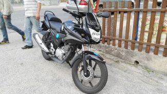 ferito-moto-scuola-guida-17enne-piediripa-325x183