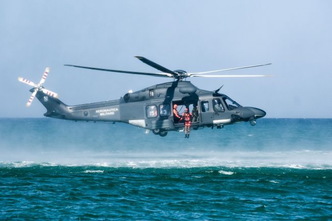 frecce-tricolori-prove-sabato-lungomare-sud-civitanova-FDM-14-650x433