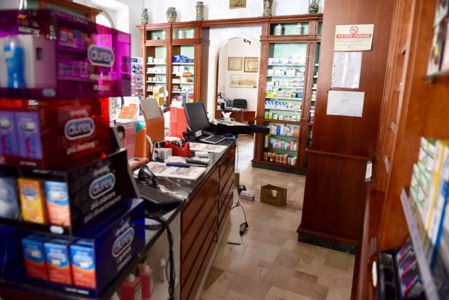 furto_farmacia_civitanova1-650x434