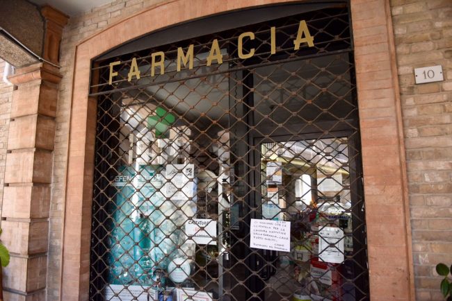 furto_farmacia_civitanova4-650x434
