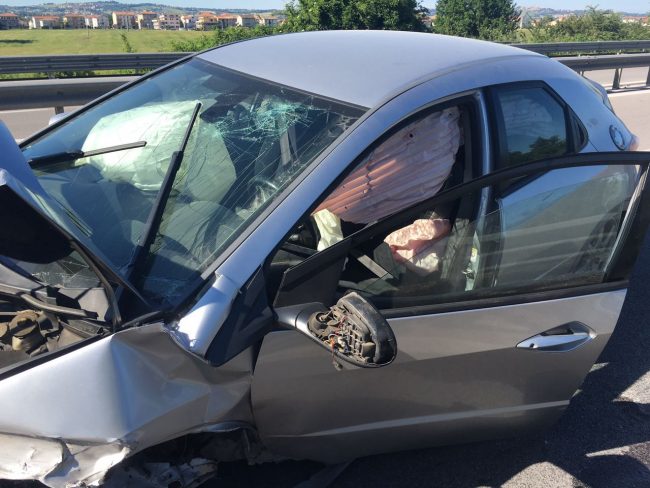 incidente-morrovalle-superstrada-5-650x488