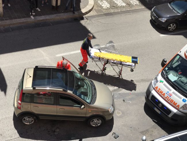 incidente_corso_cavour_macerata-3-650x488