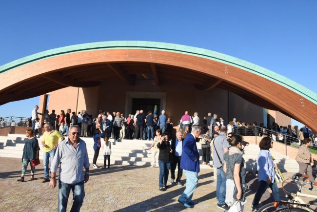 nuova-chiesa-san-marone-civitanova-9-650x434