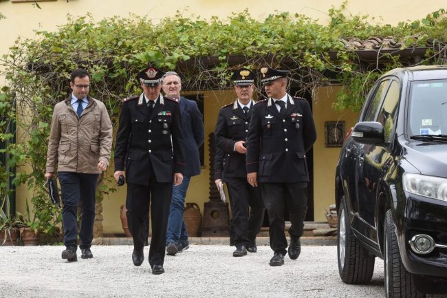 rapina-villa-daniele-centioni-carabinieri-san-savino-civitanova-2-650x433