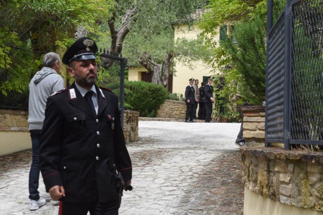rapina-villa-daniele-centioni-carabinieri-san-savino-civitanova-9-650x434