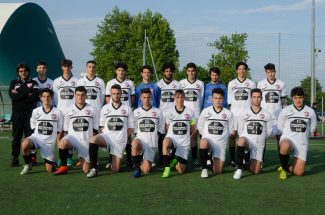 tolentino-juniores-campione-2016-2017-2-325x215