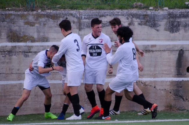 tolentino-juniores-campione-2016-2017-4-650x431