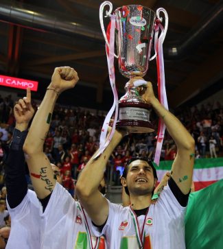vittoria-scudetto-lube-2017_foto-LB-13-325x363
