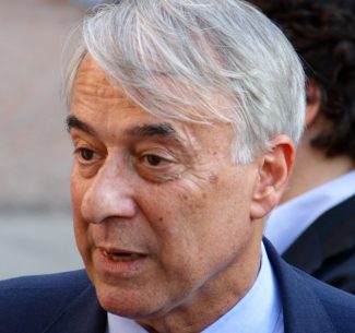 Giuliano_Pisapia_crop-e1497431666386-325x305