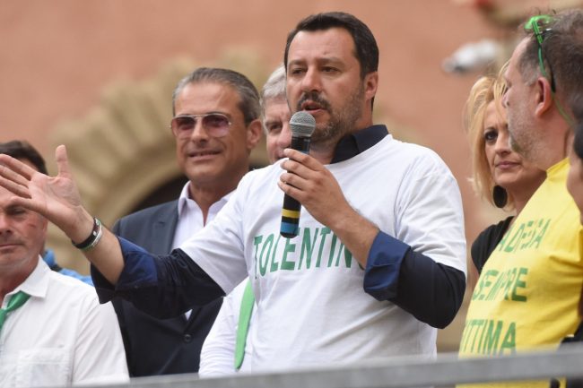 matteo-salvini-lega-nord-tolentino-FDM-12-650x433