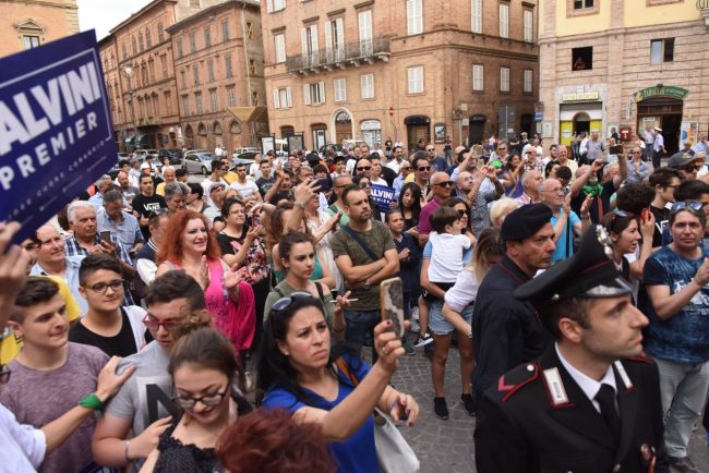matteo-salvini-lega-nord-tolentino-FDM-2-650x434