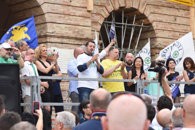 matteo-salvini-lega-nord-tolentino-FDM-7-650x433