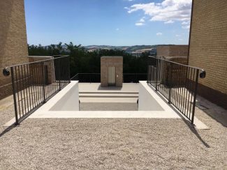 montecassiano-1-325x244