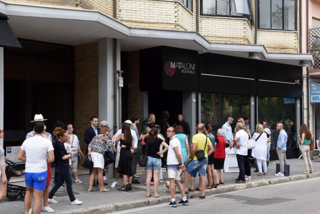 nuova-apertura-ottica-mataloni-piazza-xx-settembre-civitanova-FDM-1-650x434