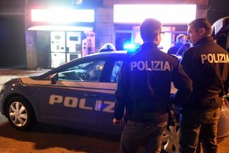 polizia-archivio-arkiv-19-notte-325x217