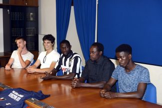 Calcio_Antirazzismo-3-325x217